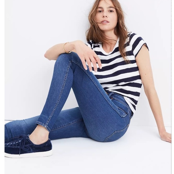 Madewell | 9”High Rise Skinny Jeans Patty Wash Size 26 Raw Hem Jeans - Picture 10 of 10